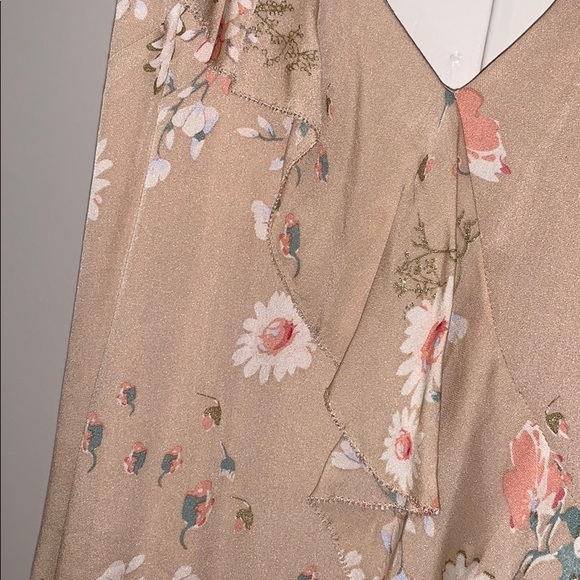 LPA Dress 252 in Blush Floral - Picture 5 of 8